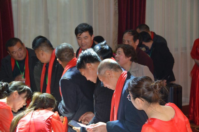 戮力同行 · 逐夢未來—— 中原邦農(nóng)集團2021年第一季度大會暨新品發(fā)布會圓滿落幕