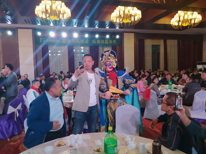 戮力同行 · 逐夢未來—— 中原邦農(nóng)集團2021年第一季度大會暨新品發(fā)布會圓滿落幕