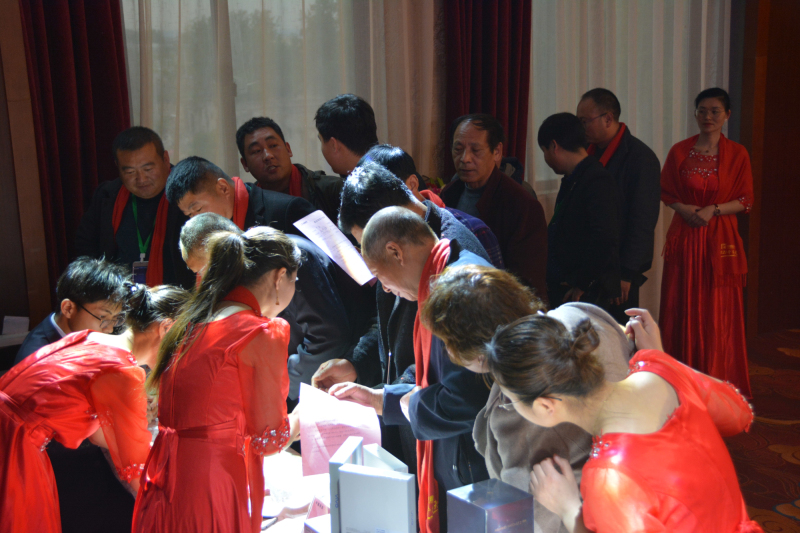 戮力同行 · 逐夢未來—— 中原邦農(nóng)集團2021年第一季度大會暨新品發(fā)布會圓滿落幕
